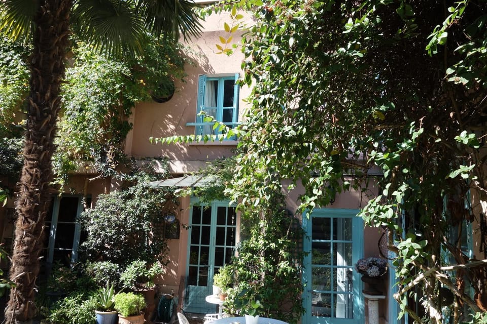 Property building, Garden, Garden view