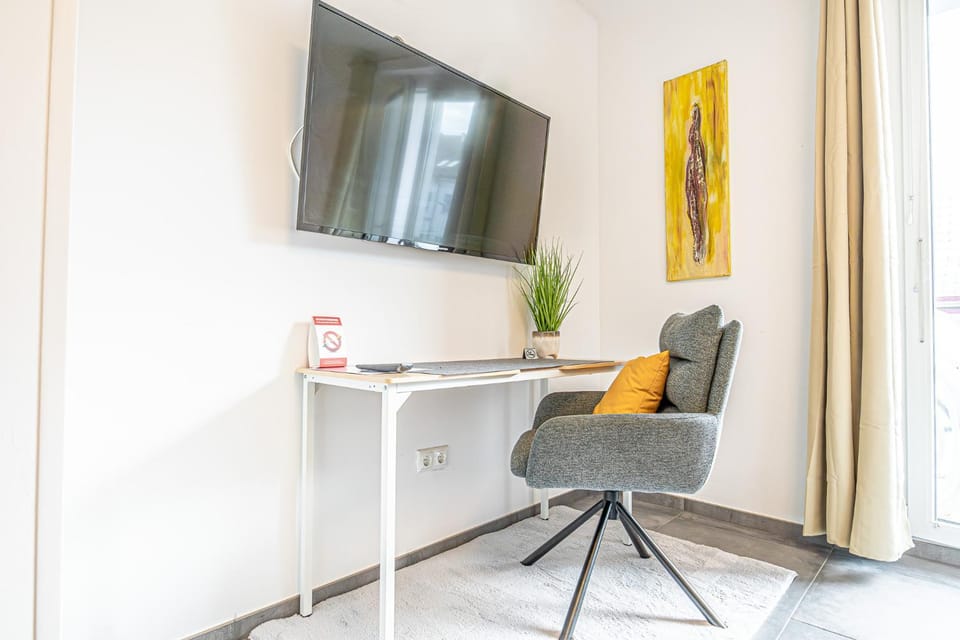 TV and multimedia, Seating area, hair dresser