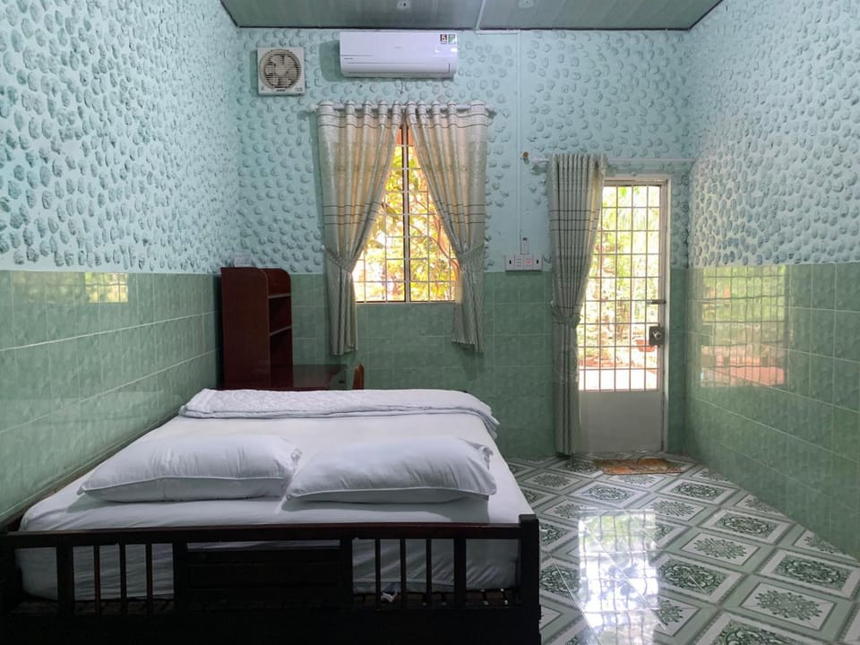 ISLAND HOMESTAY TIỀN GIANG Vacation rental in Cambodia