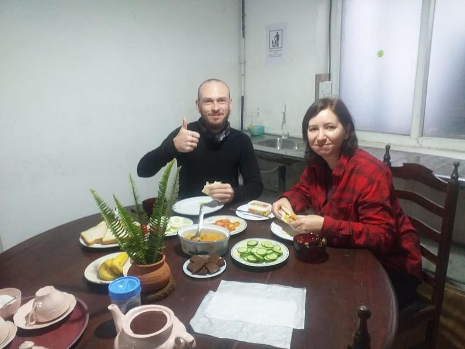 Dining area, Guests, Breakfast