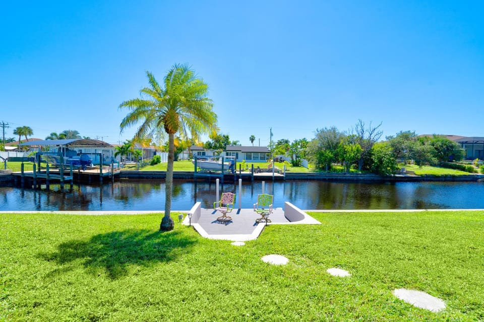 Garden, Garden view, River view