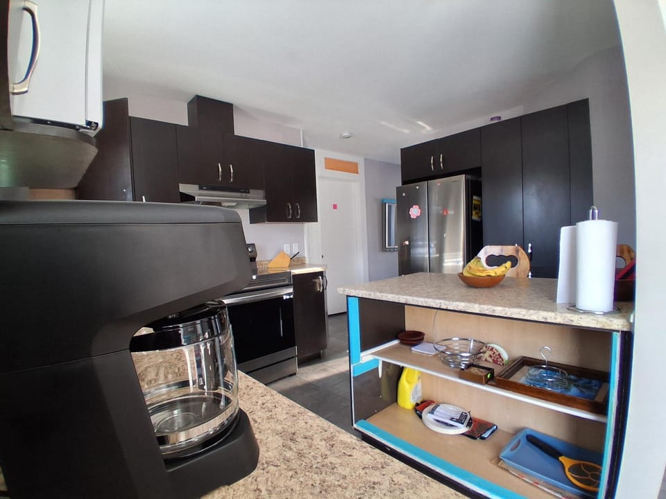 Coffee/tea facilities, Kitchen or kitchenette