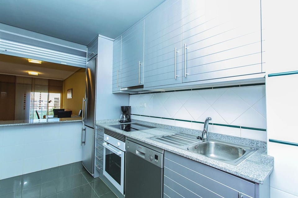 Kitchen or kitchenette, dishwasher, pet friendly, stove