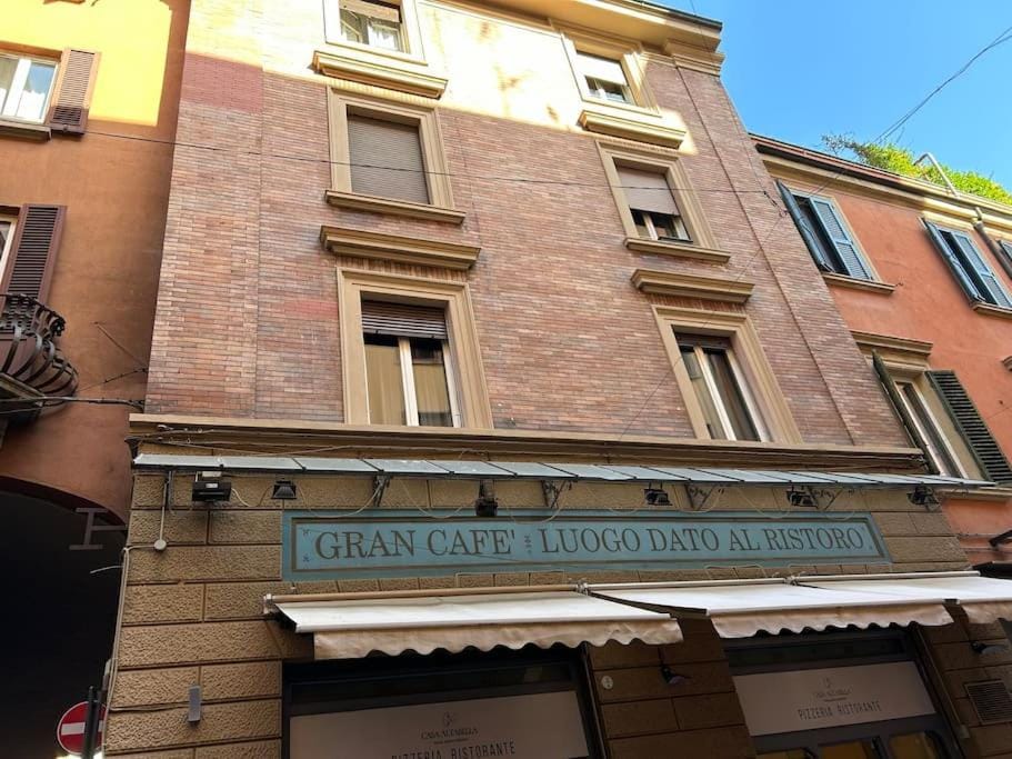 ALBARI HOUSE Bed and Breakfast in Bologna