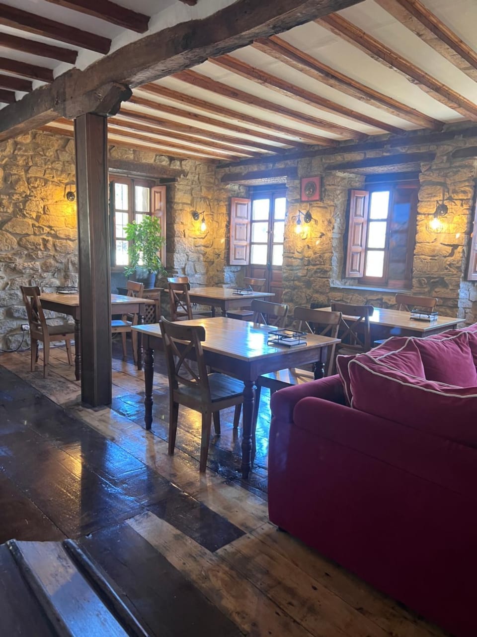 Communal lounge/ TV room