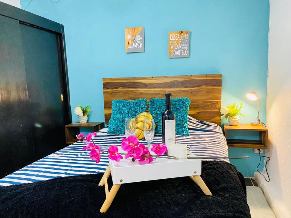 Bed, Photo of the whole room, Bedroom