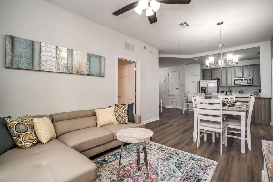 Luxury Remodeled! WOW! House in Orlando