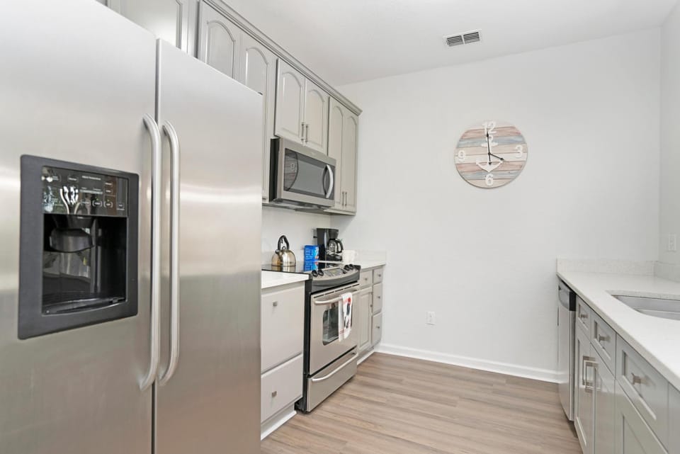 Luxury Remodeled! WOW! House in Orlando