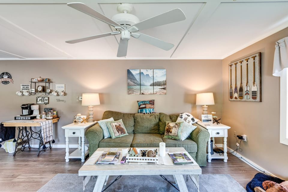 Steps to Crystal Lake: Spacious Retreat w/ Views House in Orleans