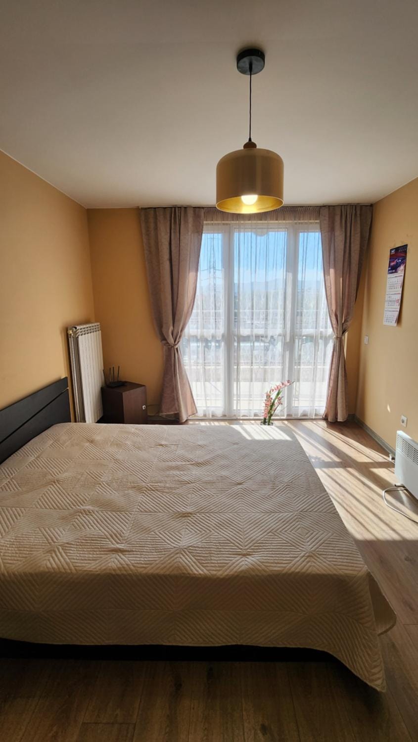 Budget overnight- Struma highway Apartment in Sofia City Province