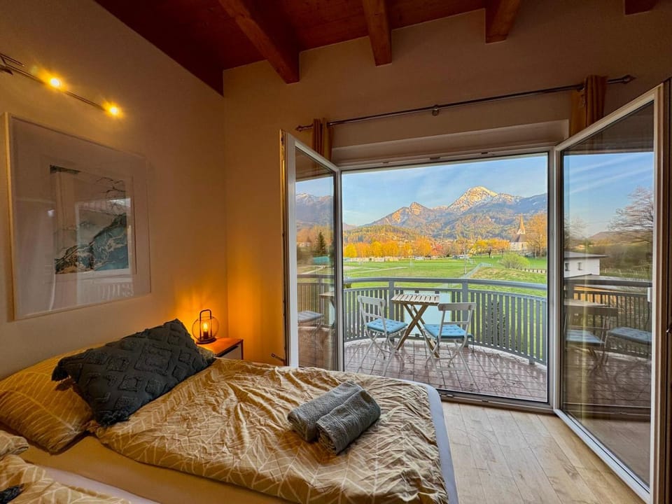 View (from property/room), Bedroom, Mountain view