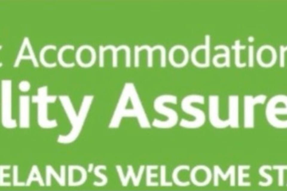 The Snuggly Sheep Farm Stay Shepherd Hut Apartment in County Donegal