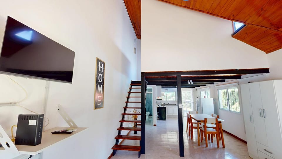 TV and multimedia, Kitchen or kitchenette, Dining area