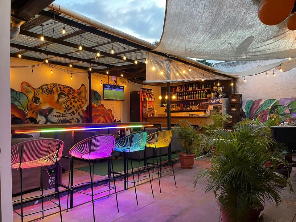 Restaurant/places to eat, Off site