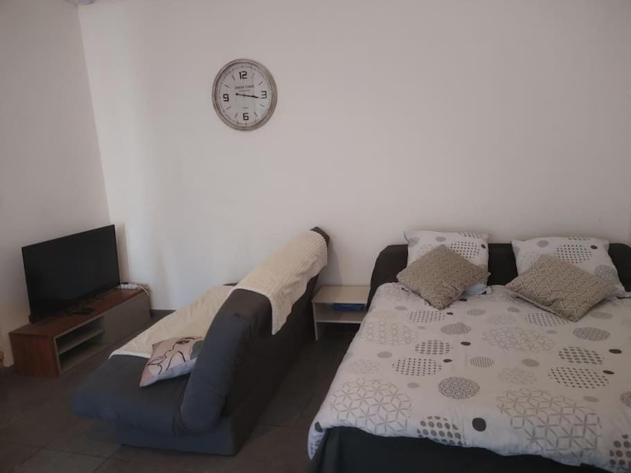 TV and multimedia, Photo of the whole room