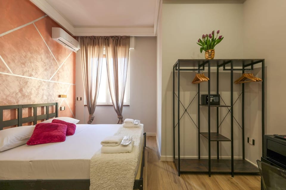 Bed, Photo of the whole room, Bedroom, towels, air conditioner