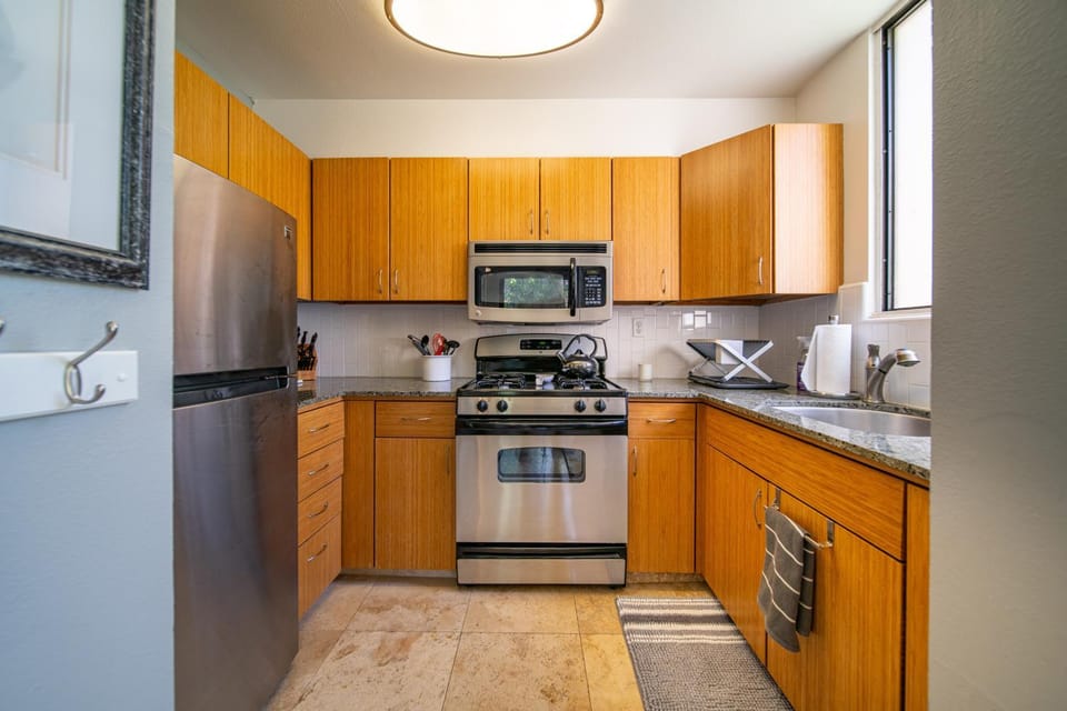 Kitchen or kitchenette, minibar, pet friendly, stove, toaster