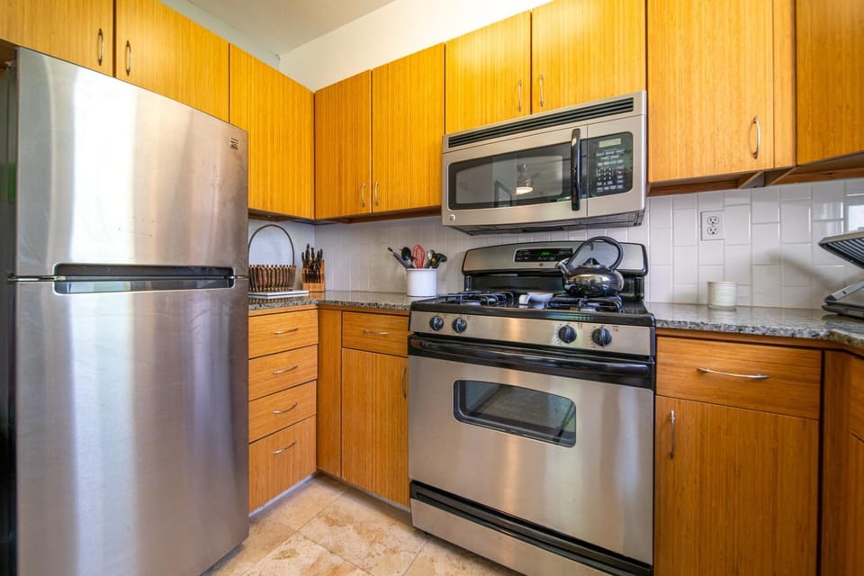 Kitchen or kitchenette, minibar, pet friendly, stove, toaster