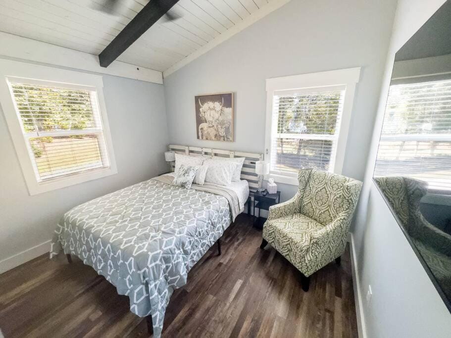 The Cabin on Eagle's Nest Cove of Watts Bar Lake Cabin in Watts Bar Lake