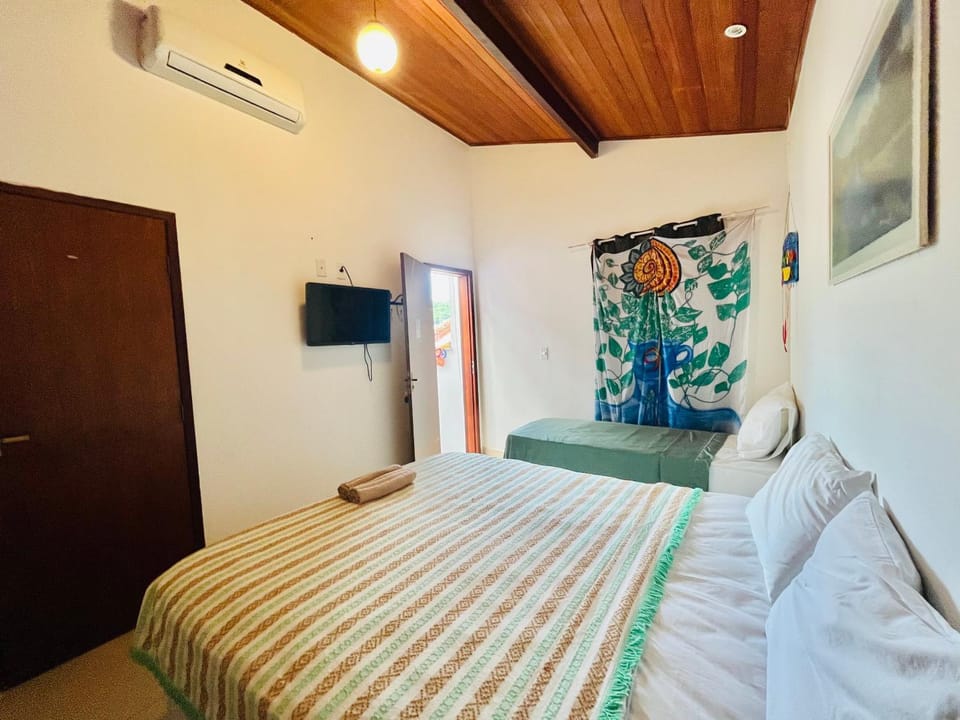 Bed, TV and multimedia, Bedroom, air conditioner