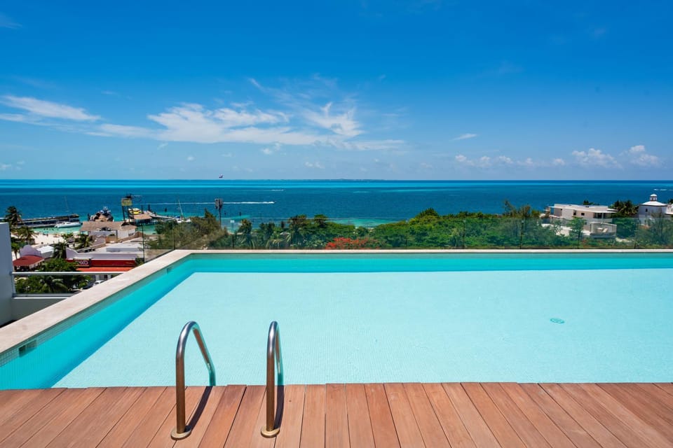 Pool view, Swimming pool