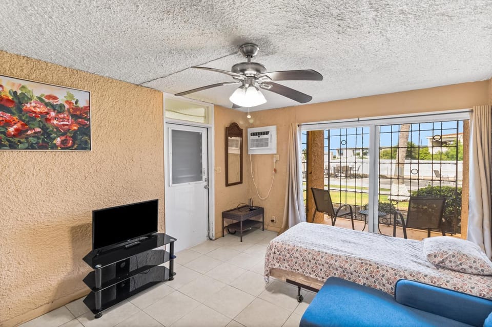 One Nice Caribbean View condo Apartment in St. Croix