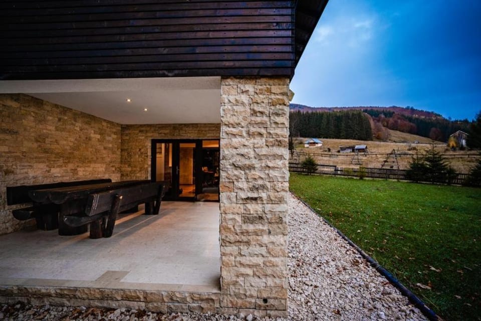 Cabana Haiducului House in Prahova, Romania