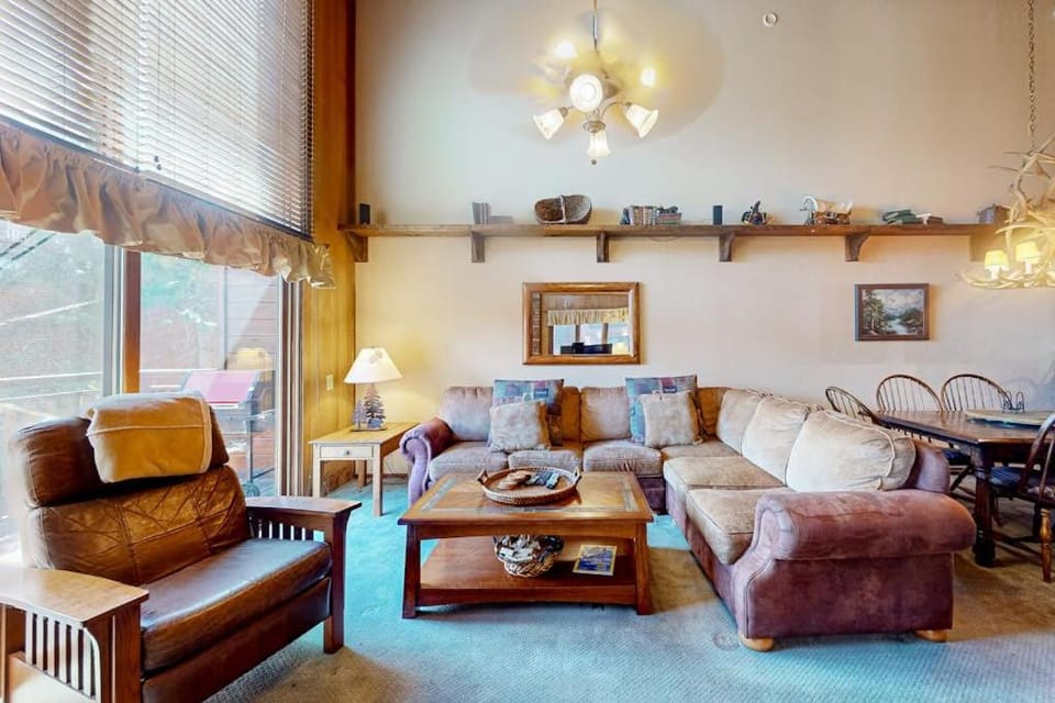Meadow Ridge 34 Apartment in Mammoth Lakes