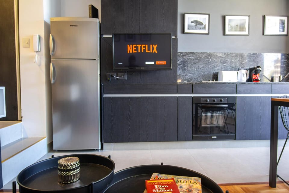 Coffee/tea facilities, Kitchen or kitchenette, minibar, pet friendly, stove, toaster