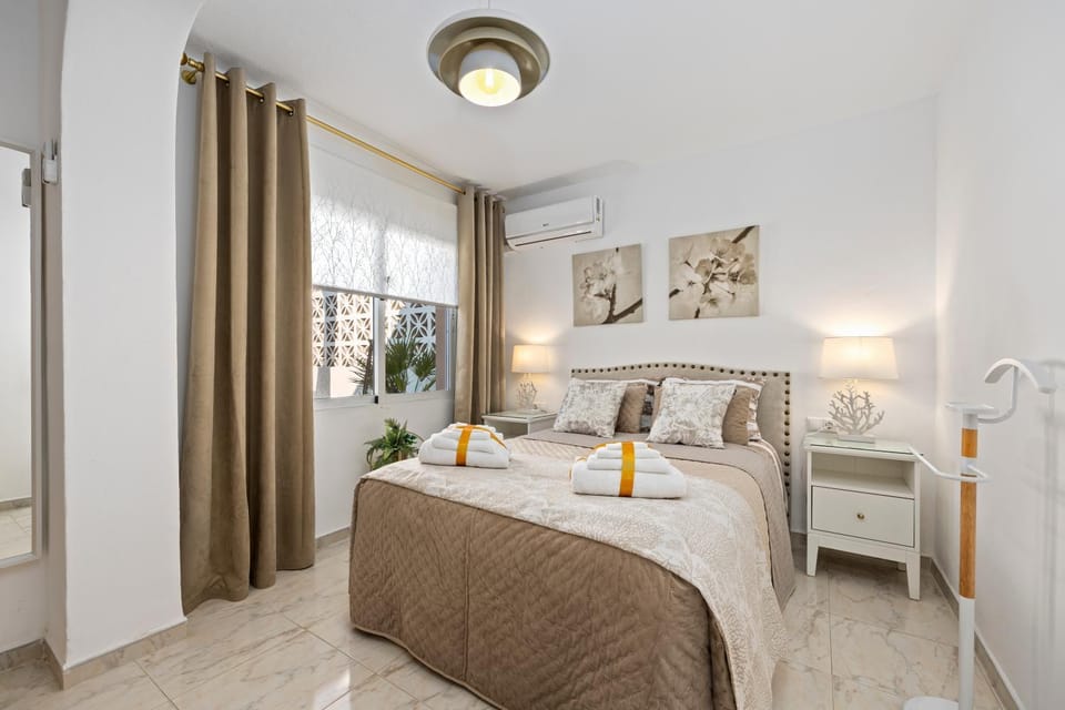 Bed, Garden, Photo of the whole room, Bedroom, Garden view, Garden view, internet, towels, air conditioner, air conditioner