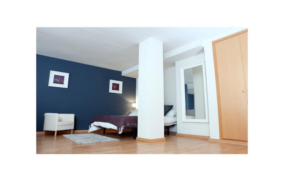 Photo of the whole room