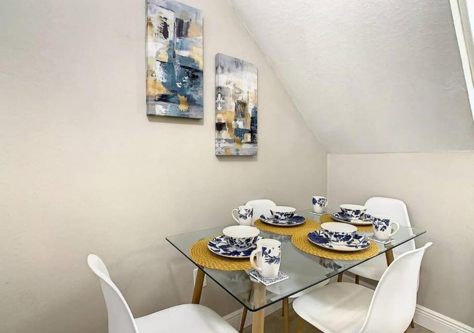 Dining area, Dinner
