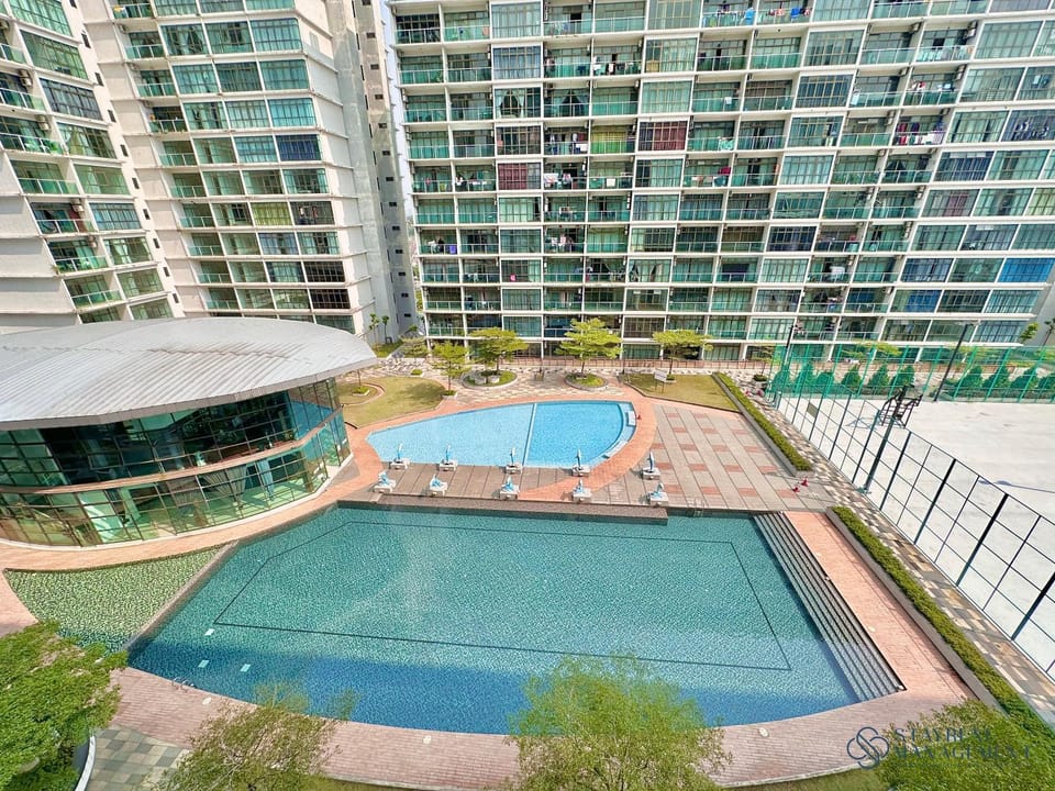 Pool view, Swimming pool