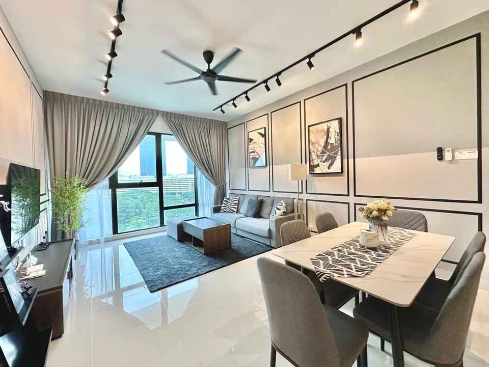 Living room, Dining area