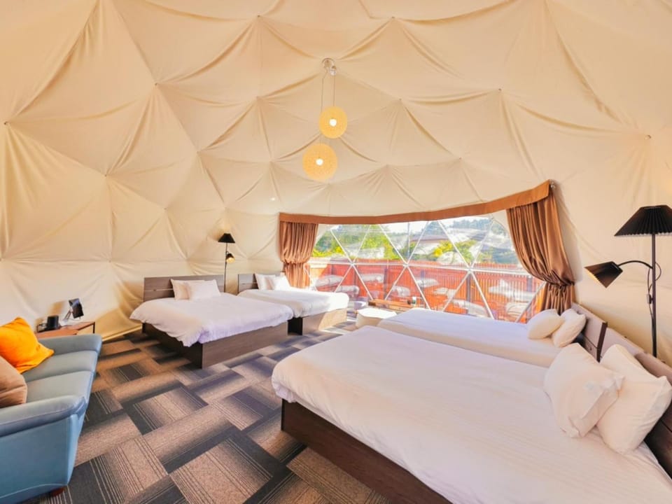 Bed, Photo of the whole room, Bedroom, Mountain view