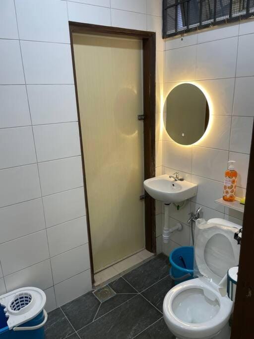 Toilet, Bathroom