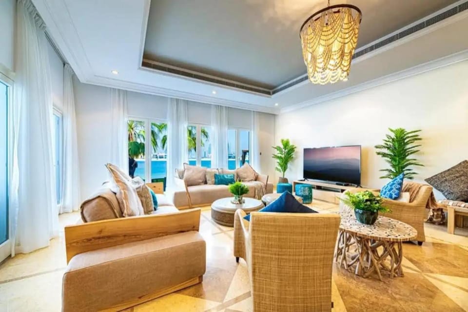 Contemporary Spanish Style Beachfront Villa In Palm Jumeirah Villa in Dubai