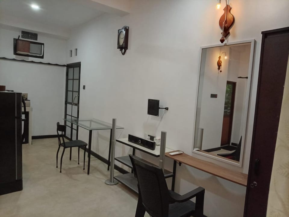 Living room, Dining area, Dinner