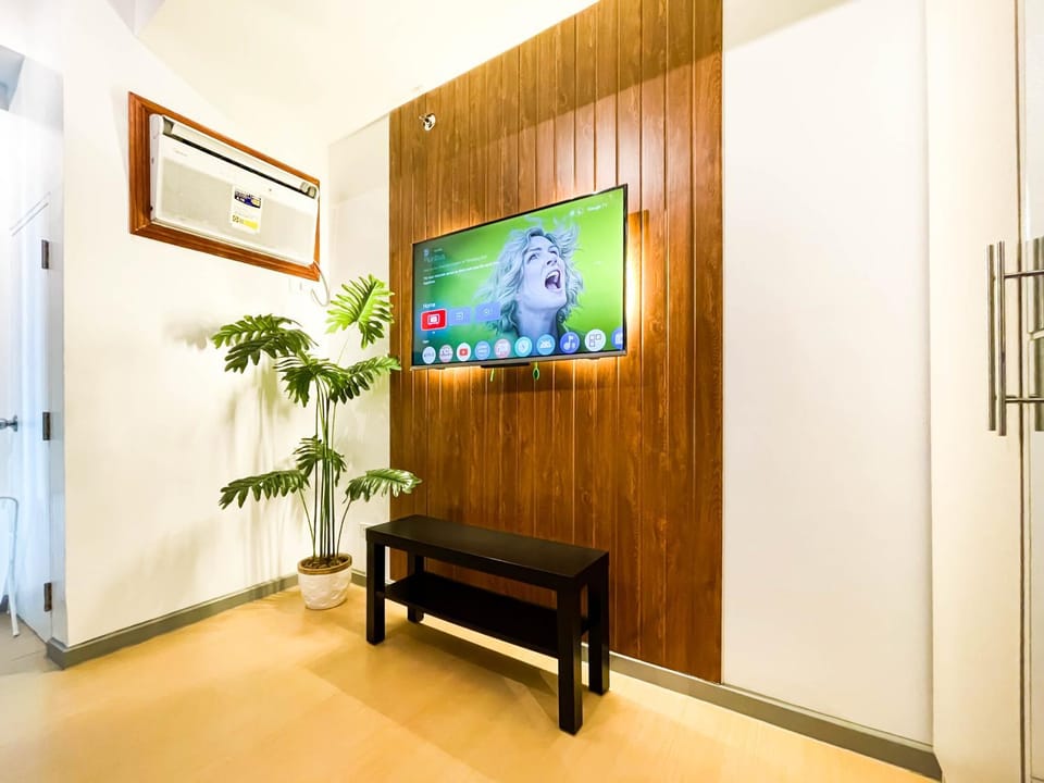 Hotel like unit The Avant at the Fort Apartment in Makati