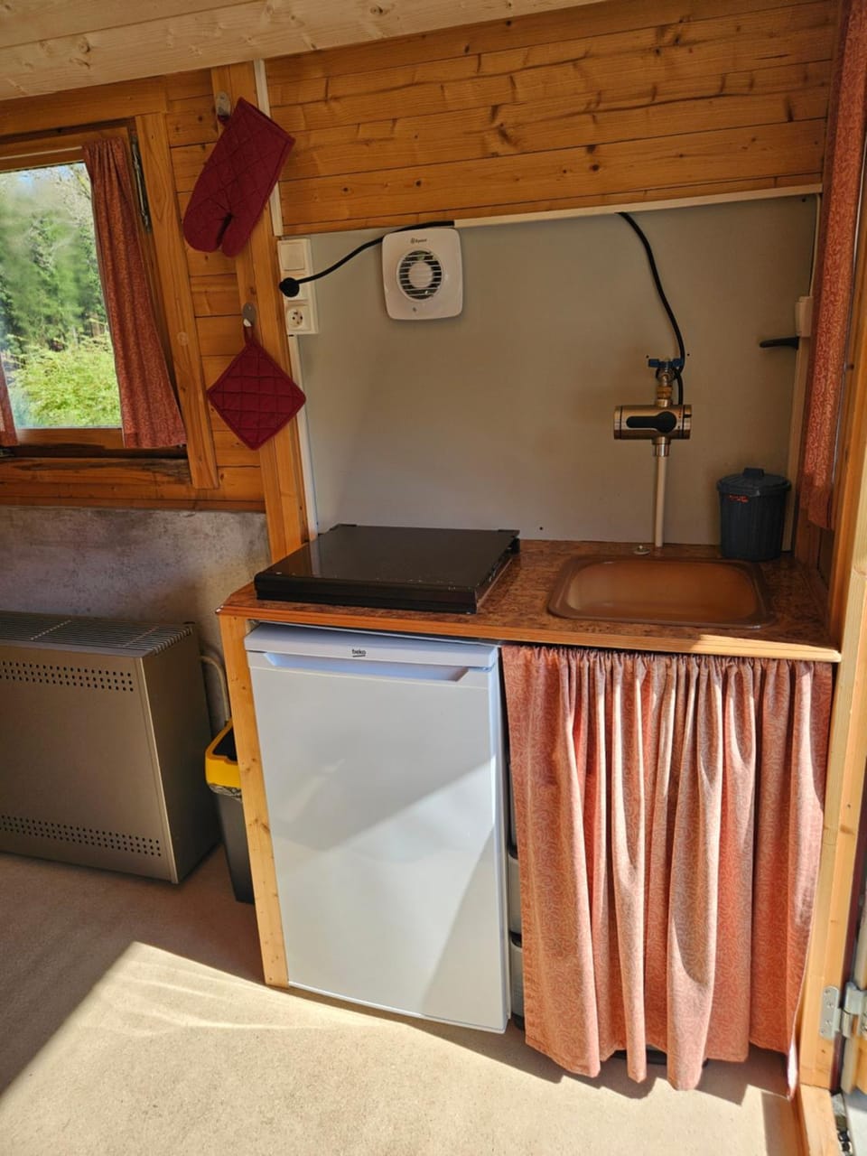 Camping La Hêtraie pipowagen Campground/ 
RV Resort in Wallonia, Belgium