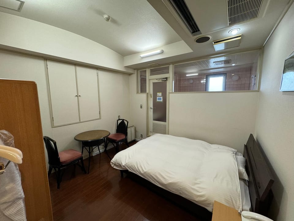 ホテルカスカベ Hotel Kasukabe Hotel in Saitama