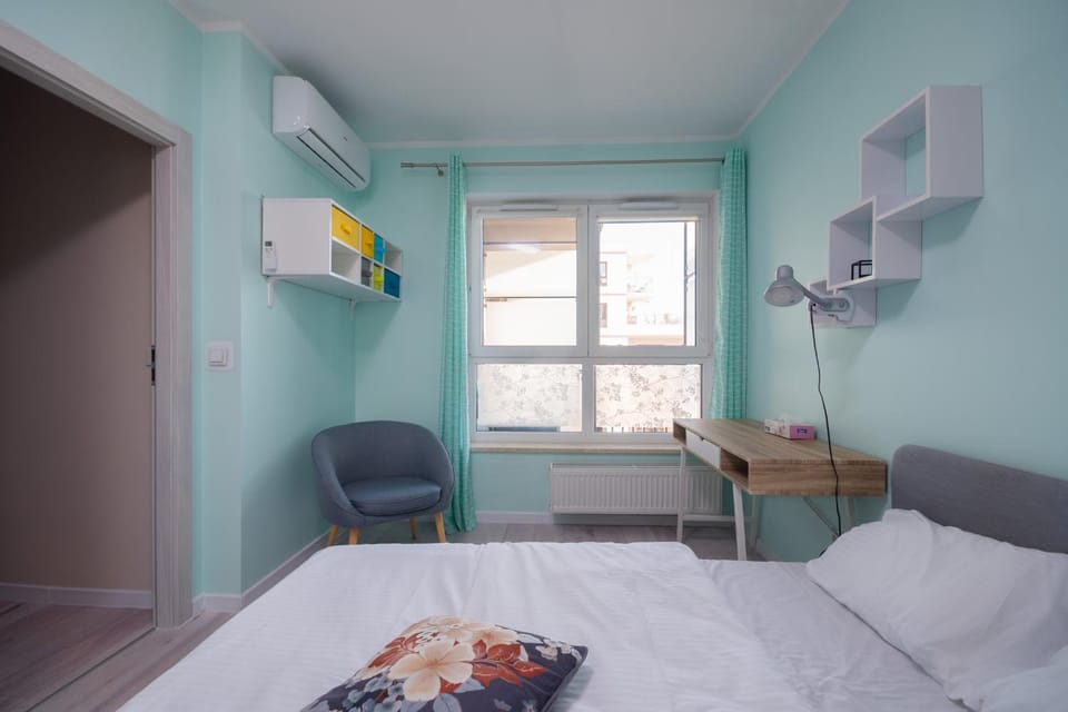 Bed, Photo of the whole room, Bedroom, air conditioner