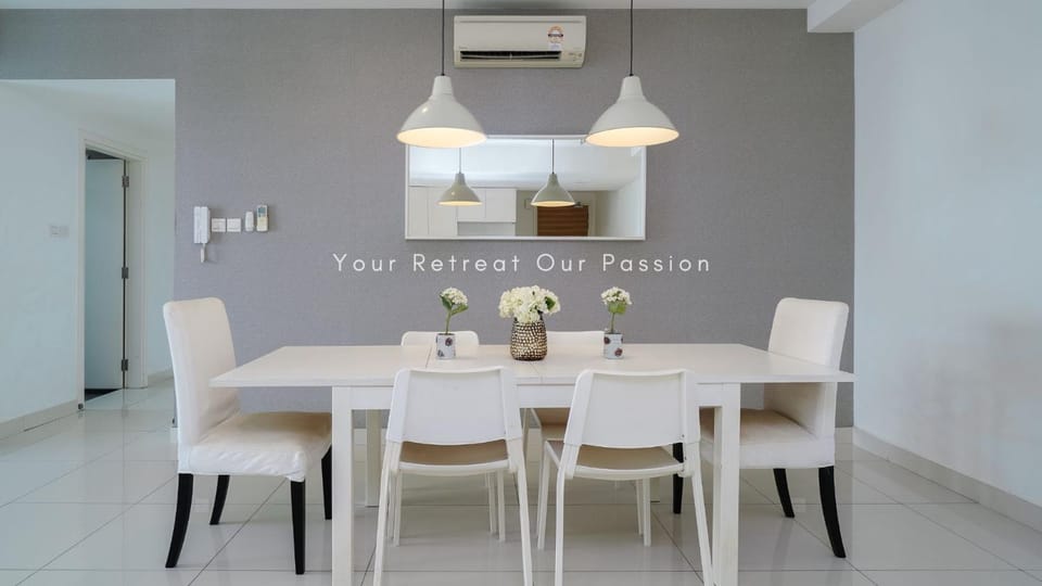 Dining area, Dinner