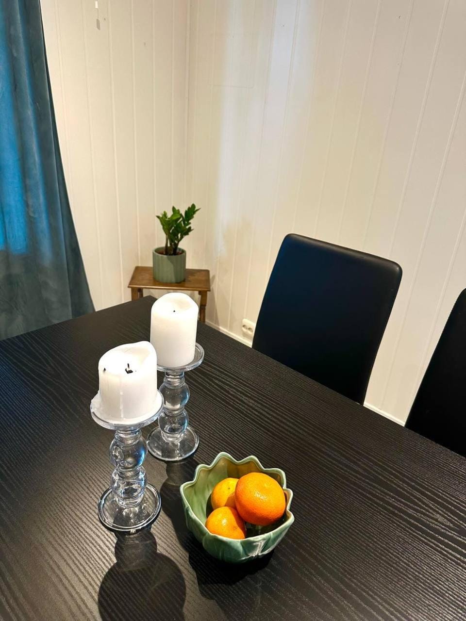 Food and drinks, Dining area, Food