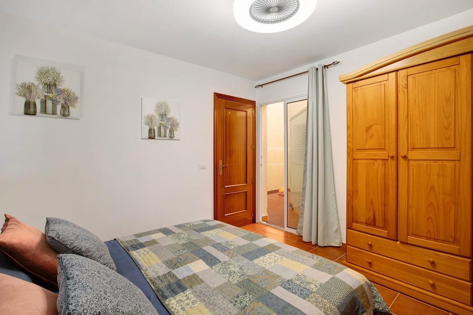 Living room, Bedroom
