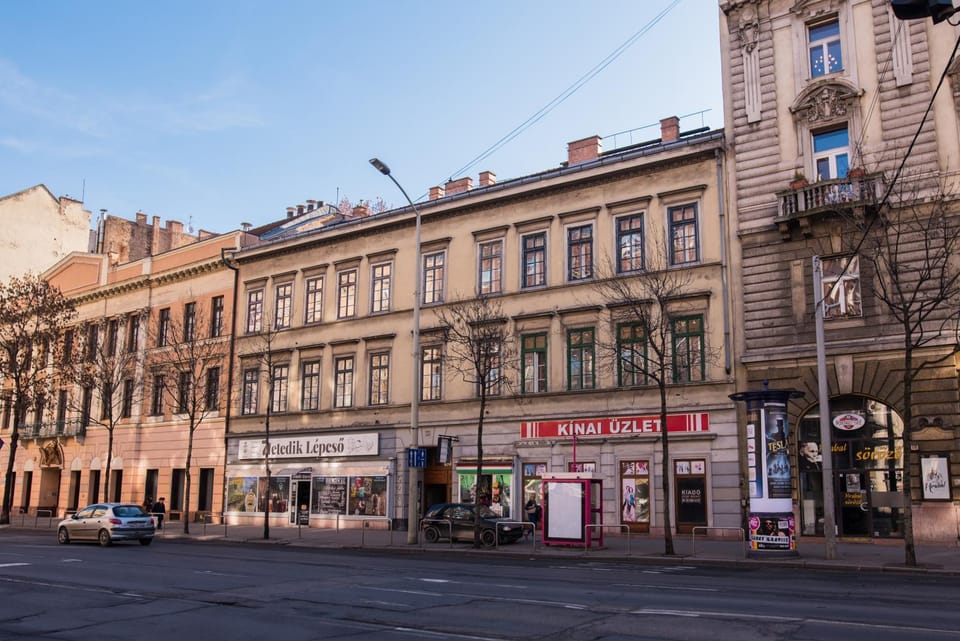 Property building, Street view