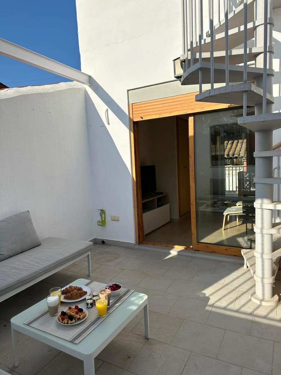 Barraca Beach House in Valencia
