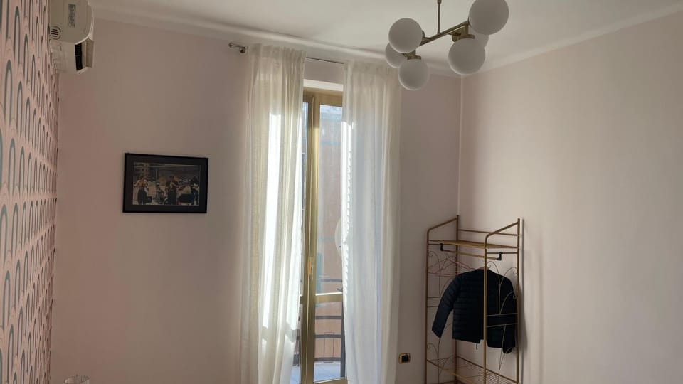 Balcony/Terrace, wardrobe