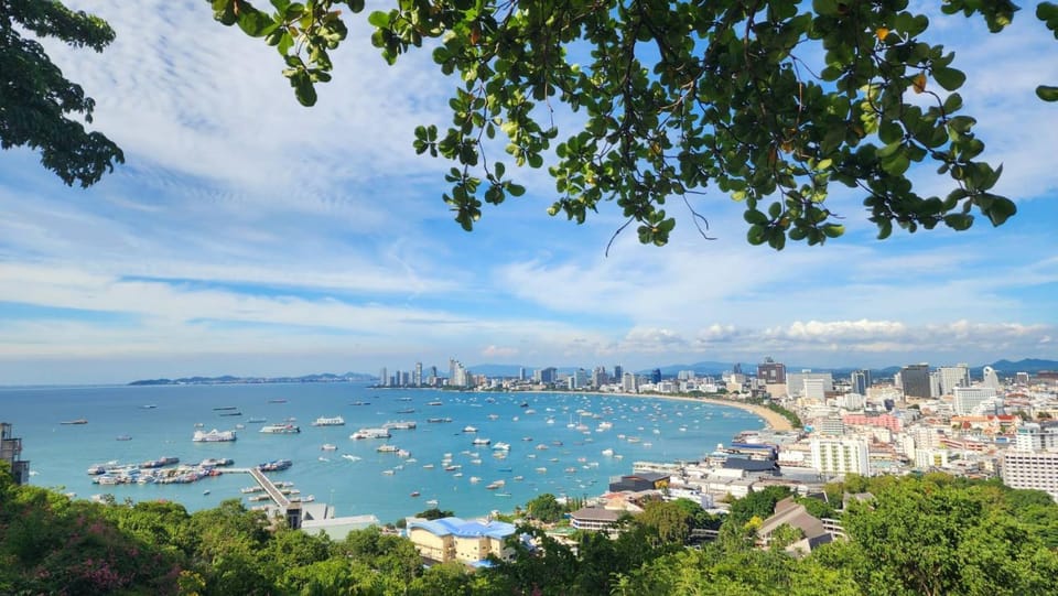 Nearby landmark, Off site, Day, Natural landscape, Bird's eye view, Beach, City view, Landmark view, Sea view, Quiet street view