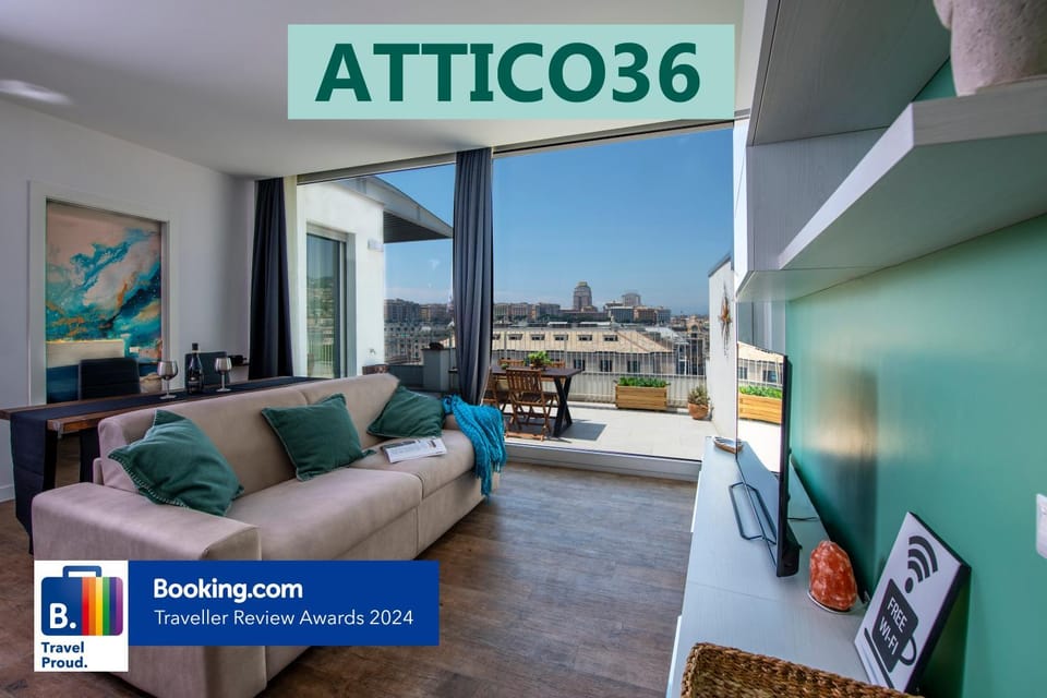 View (from property/room), Living room, City view, Landmark view